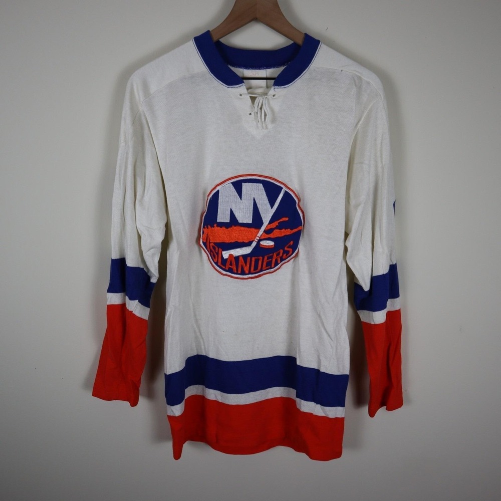Vintage NY Islanders Sandow Sporting Knit Tie Down Sweater Size Large 18x30‎